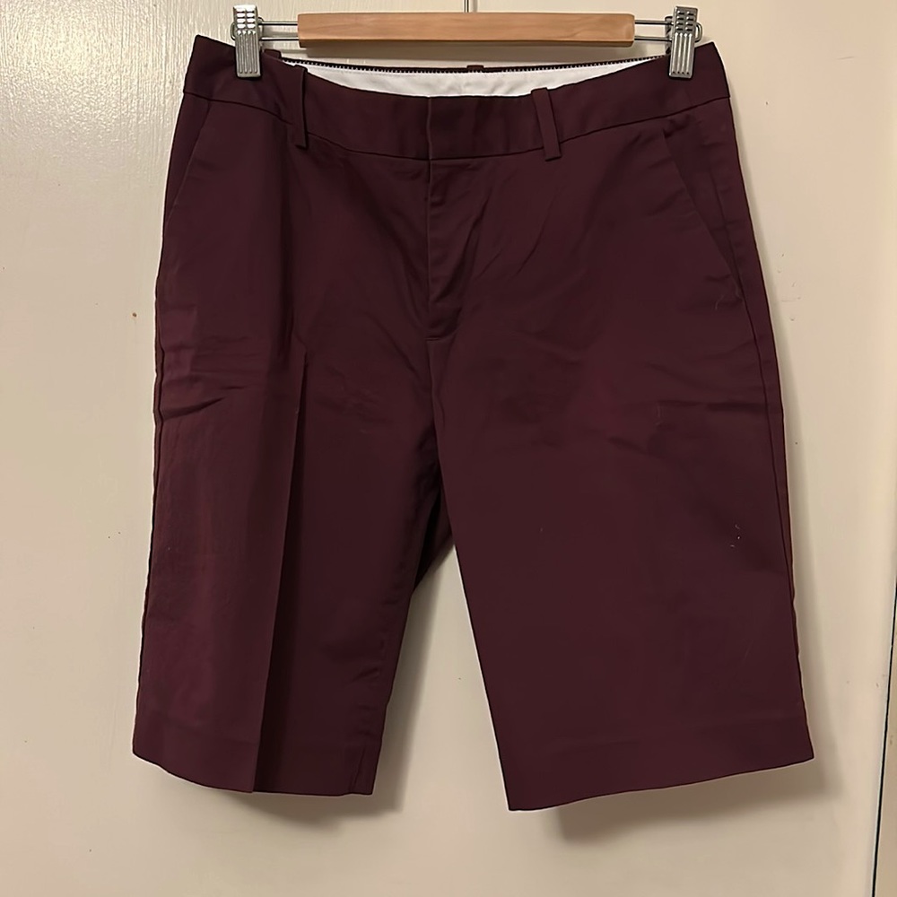Eddie Bauer Chino Shorts Burgundy Size 6